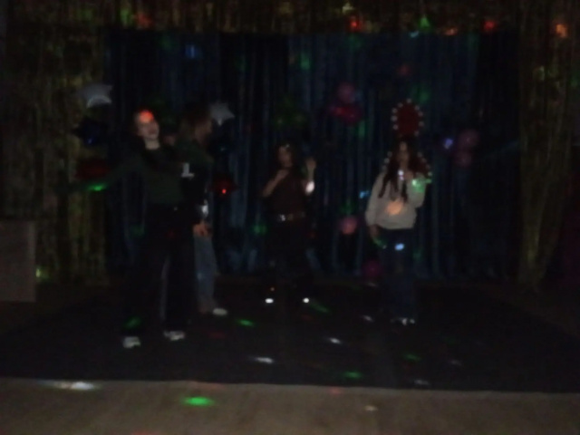 "Танцуй и веселись!"